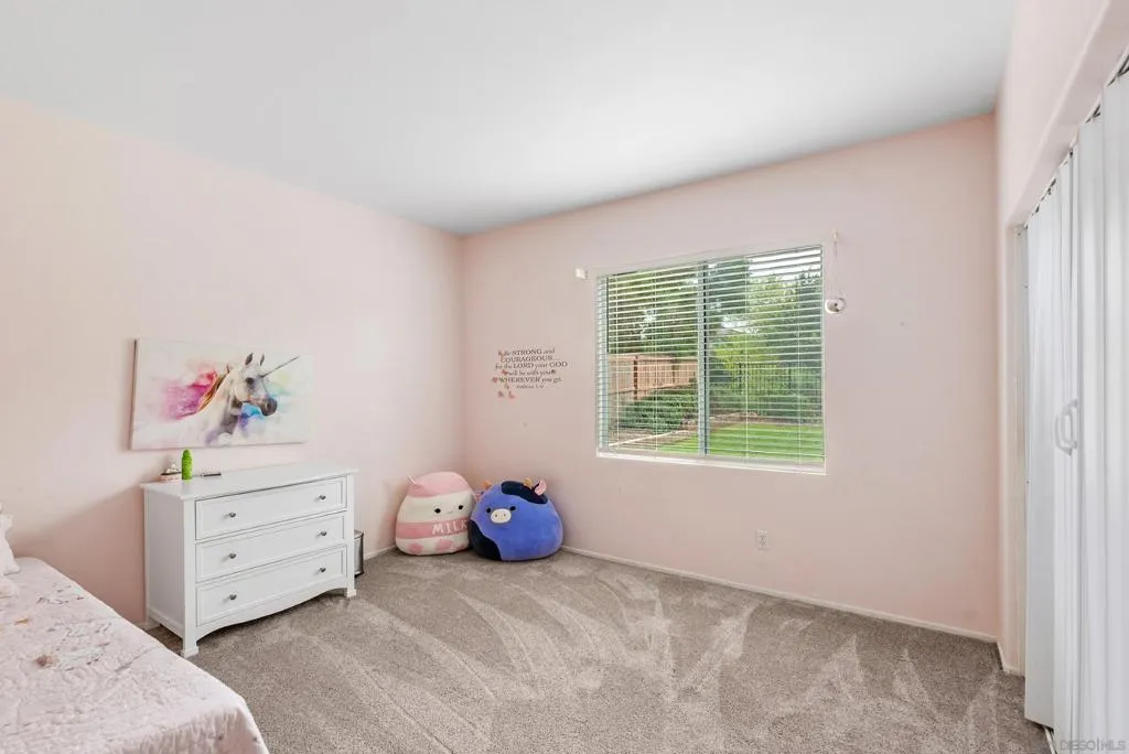 29213 Broken Arrow, Murrieta, California 92563 home-pic-24