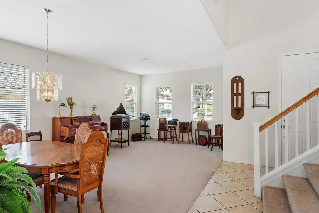 29213 Broken Arrow, Murrieta, California 92563 home-pic-6