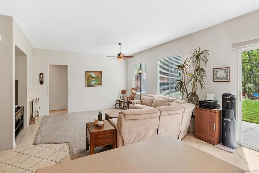 29213 Broken Arrow, Murrieta, California 92563 home-pic-19