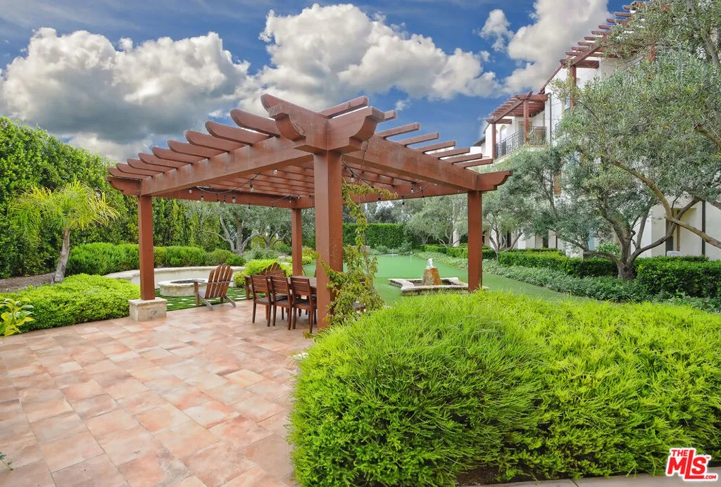 28220 Highridge Road 208, Rolling Hills Estates, California 90274 home-pic-24
