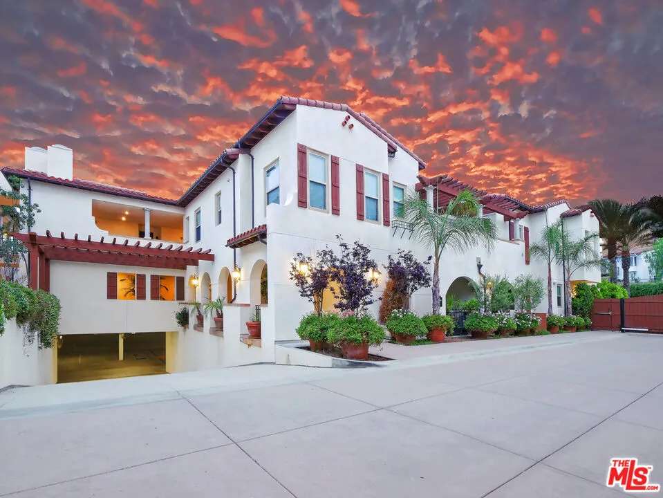 28220 Highridge Road 208, Rolling Hills Estates, California 90274 home-pic-2