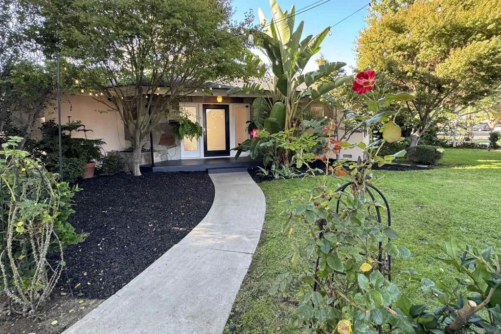 2602 N Louise, Santa Ana, California 92706 home-pic-69
