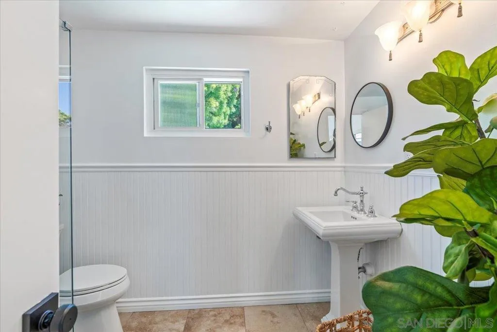 2602 N Louise, Santa Ana, California 92706 home-pic-6