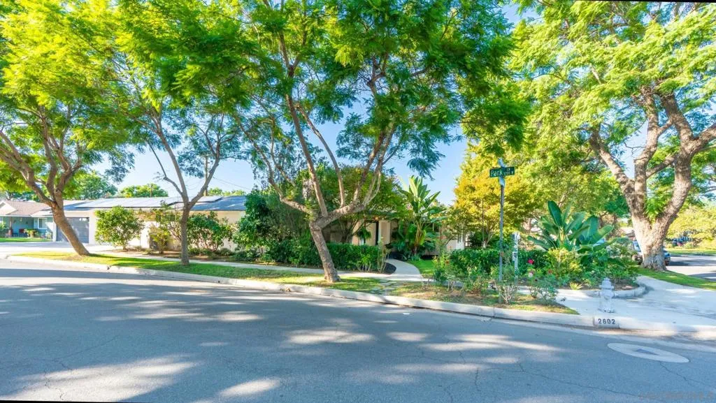2602 N Louise, Santa Ana, California 92706 home-pic-60