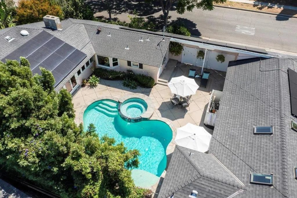 2602 N Louise, Santa Ana, California 92706 home-pic-0