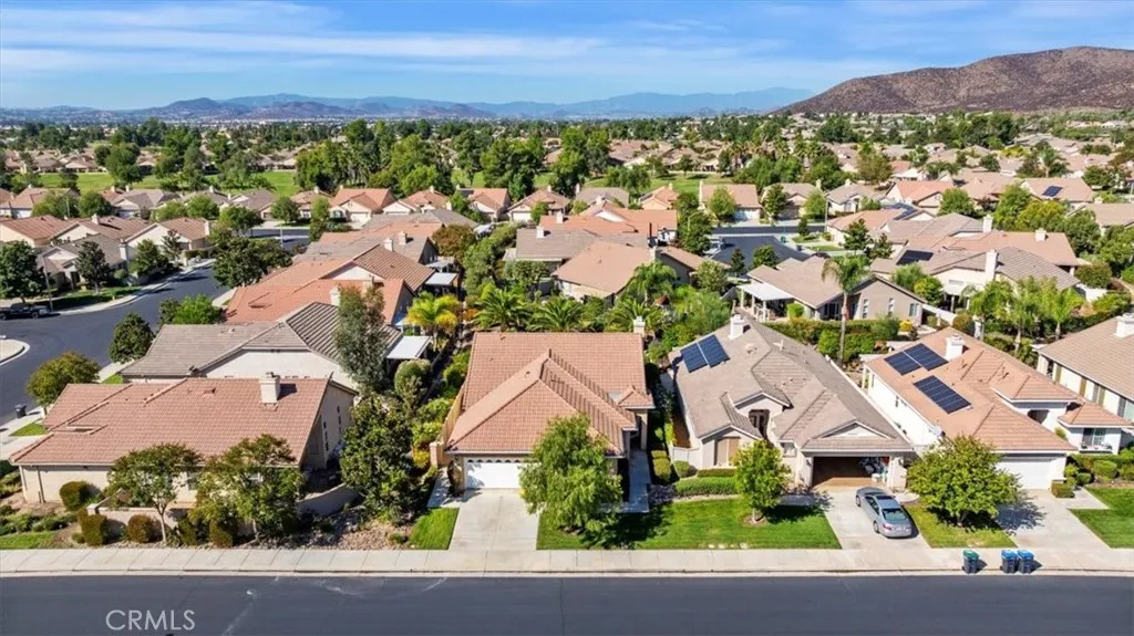 29245 29245 Paradise Canyon Drive, Menifee, California 92584 home-pic-4