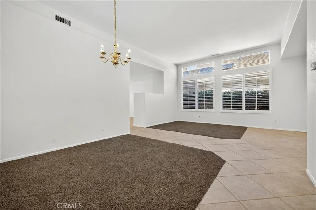 29245 29245 Paradise Canyon Drive, Menifee, California 92584 home-pic-10