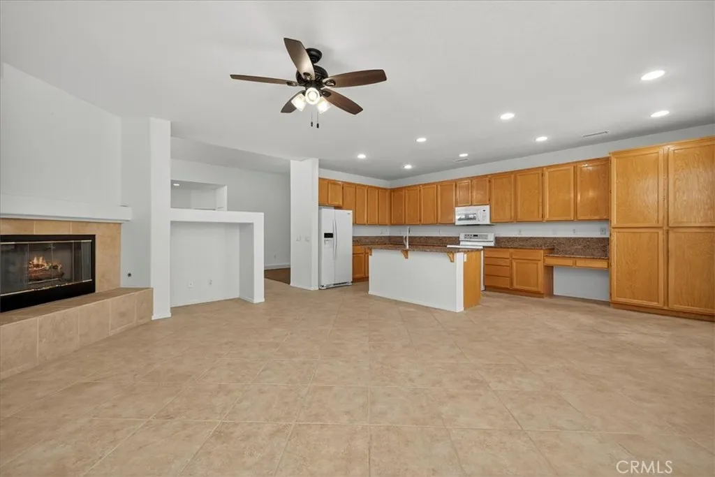 29245 29245 Paradise Canyon Drive, Menifee, California 92584 home-pic-19