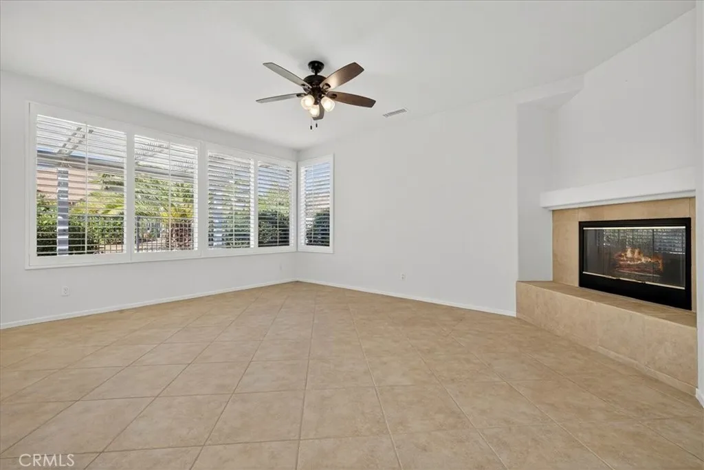 29245 29245 Paradise Canyon Drive, Menifee, California 92584 home-pic-16