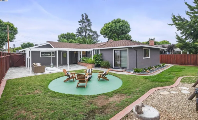 4171 School Street, Pleasanton, California 94566