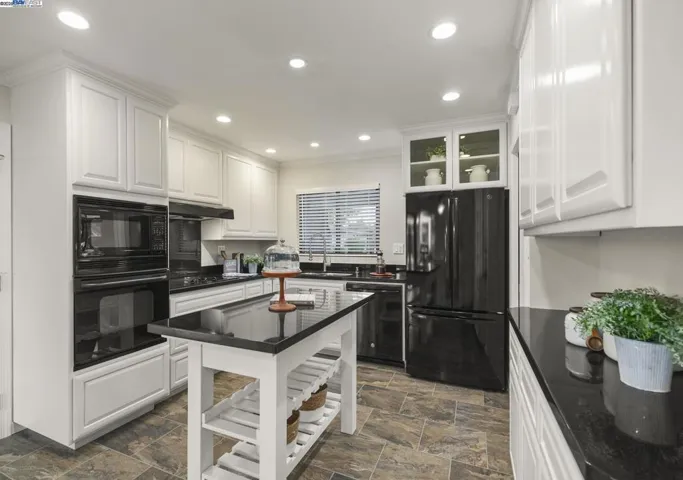 4171 School Street, Pleasanton, California 94566
