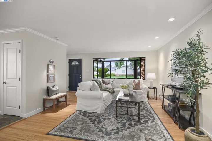 4171 School Street, Pleasanton, California 94566