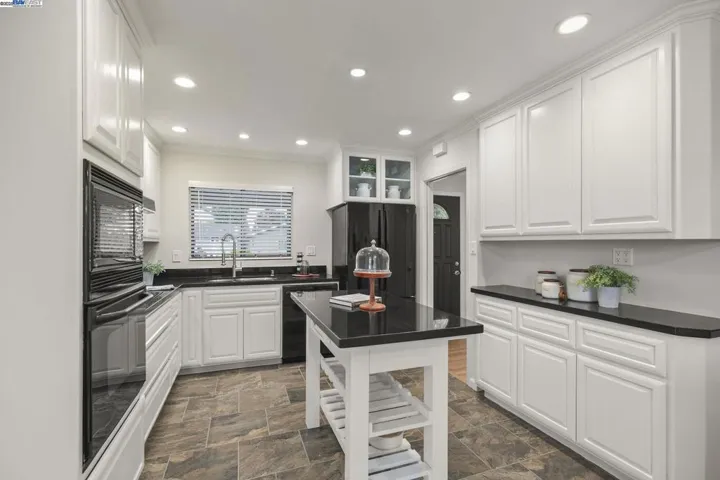 4171 School Street, Pleasanton, California 94566