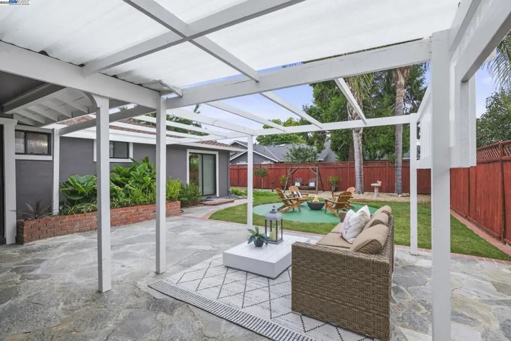 4171 School Street, Pleasanton, California 94566
