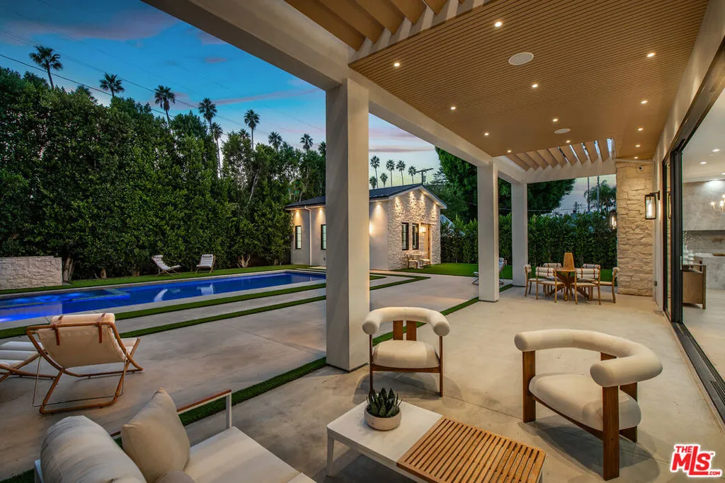 4425 Atoll Avenue, Sherman Oaks, California 91423 home-pic-43