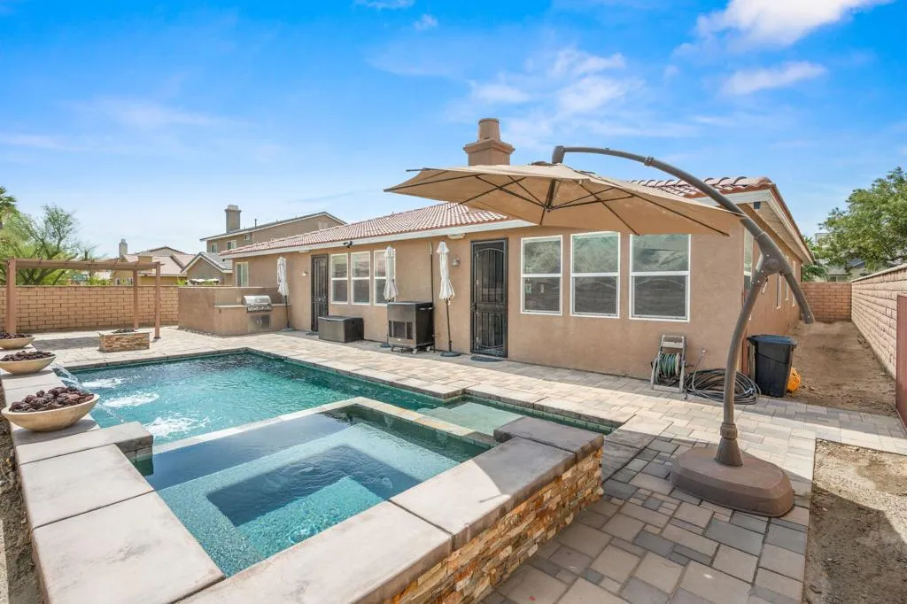 80572 Ullswater Drive, Indio, California 92203 home-pic-0