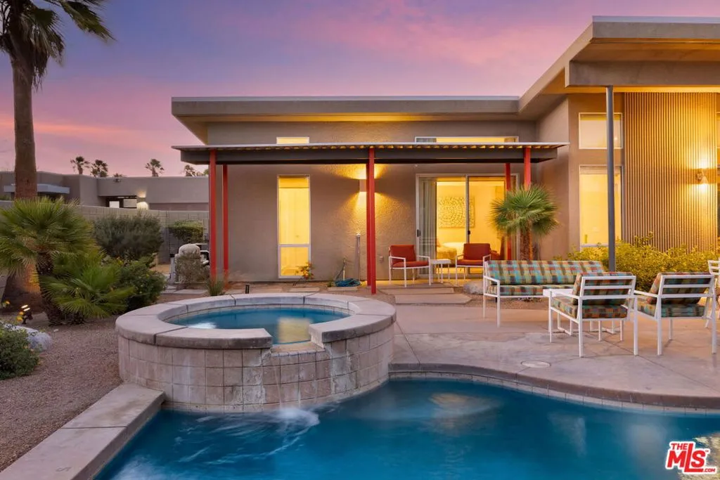 1090 Azure Court, Palm Springs, California 92262 home-pic-52