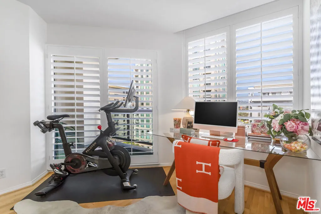 10724 Wilshire Boulevard 1005, Los Angeles, California 90024 home-pic-19