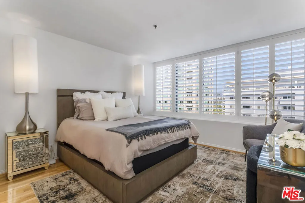 10724 Wilshire Boulevard 1005, Los Angeles, California 90024 home-pic-30
