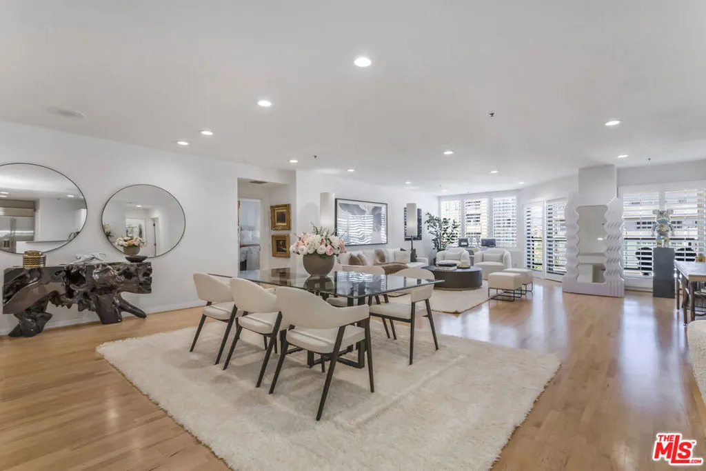 10724 Wilshire Boulevard 1005, Los Angeles, California 90024 home-pic-0