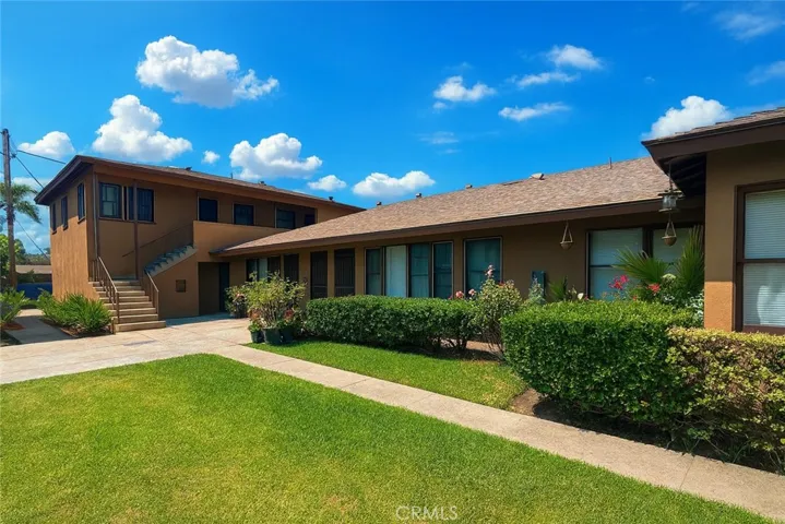 1136 W Broadway, Anaheim, California 92805