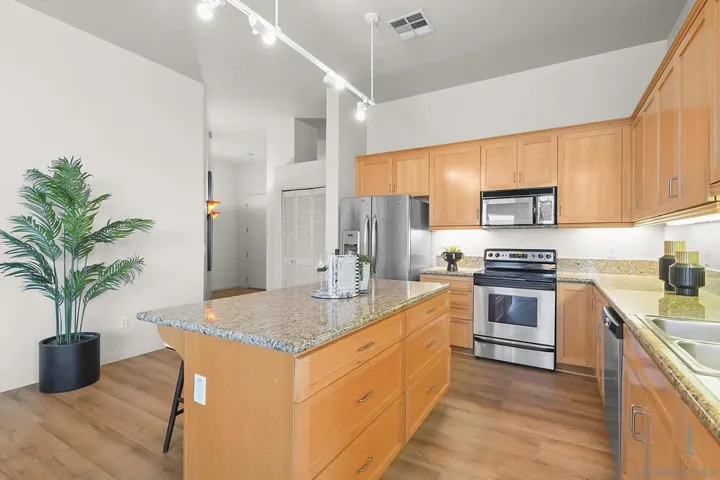 3211 5th Ave 203, San Diego, California 92103