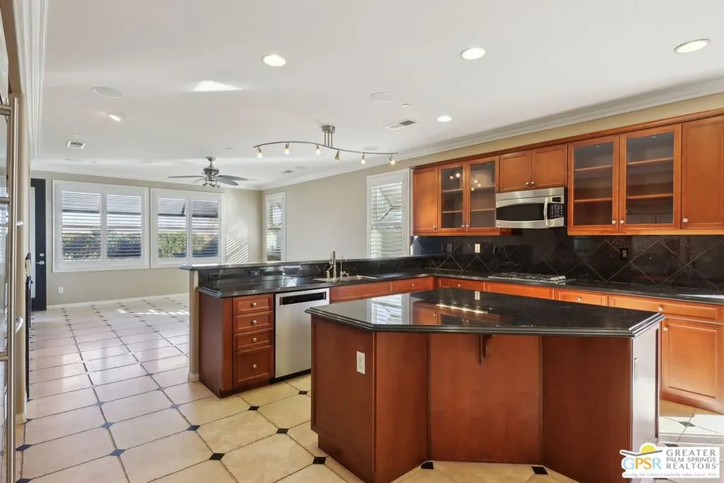 3820 Date Palm Trail, Palm Springs, California 92262 home-pic-33