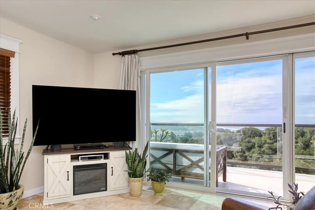 841 Visalia Street Street, Pismo Beach, California 93449 home-pic-12