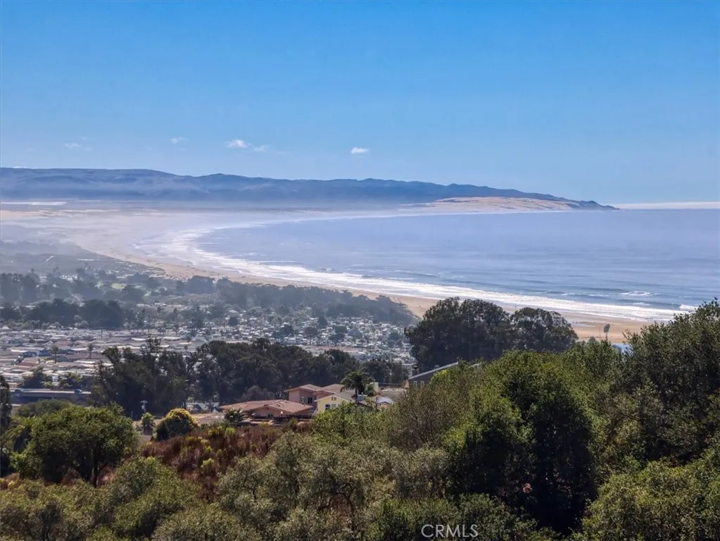 841 Visalia Street Street, Pismo Beach, California 93449 home-pic-2