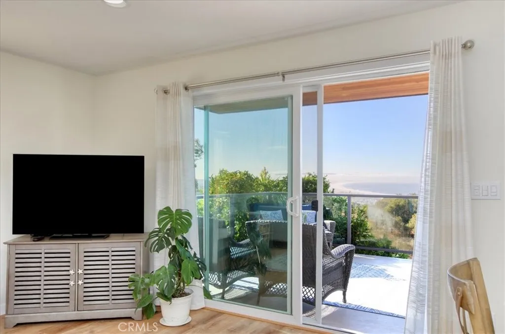 841 Visalia Street Street, Pismo Beach, California 93449 home-pic-43