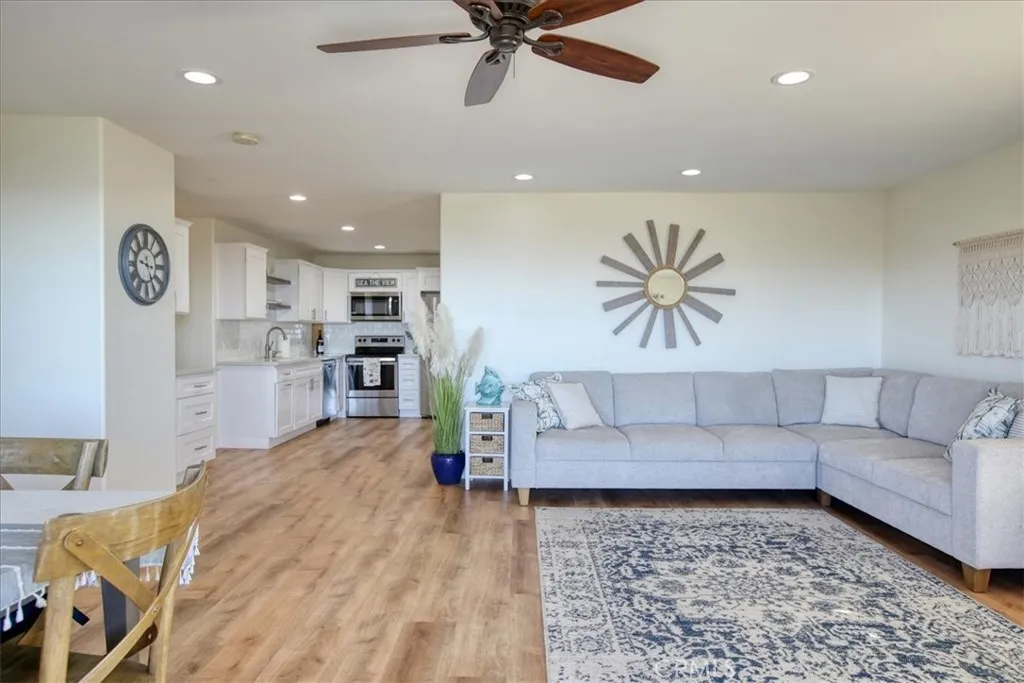 841 Visalia Street Street, Pismo Beach, California 93449 home-pic-44