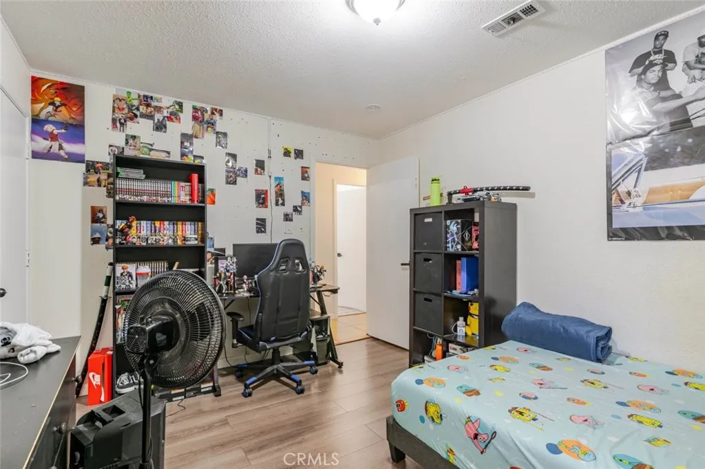 1208 E Avenue R2, Palmdale, California 93550 home-pic-19