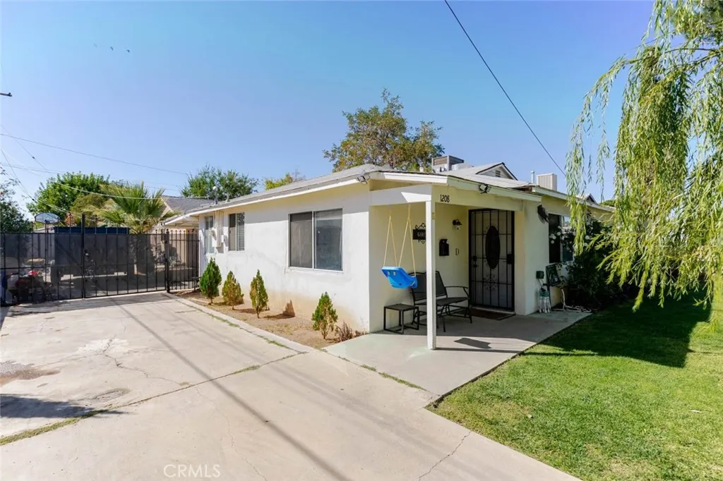 1208 E Avenue R2, Palmdale, California 93550 home-pic-5
