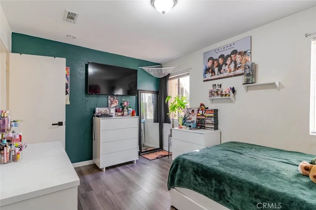 1208 E Avenue R2, Palmdale, California 93550 home-pic-17