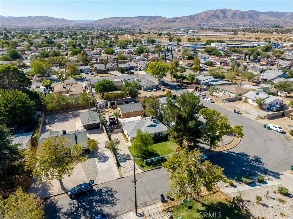 1208 E Avenue R2, Palmdale, California 93550 home-pic-28