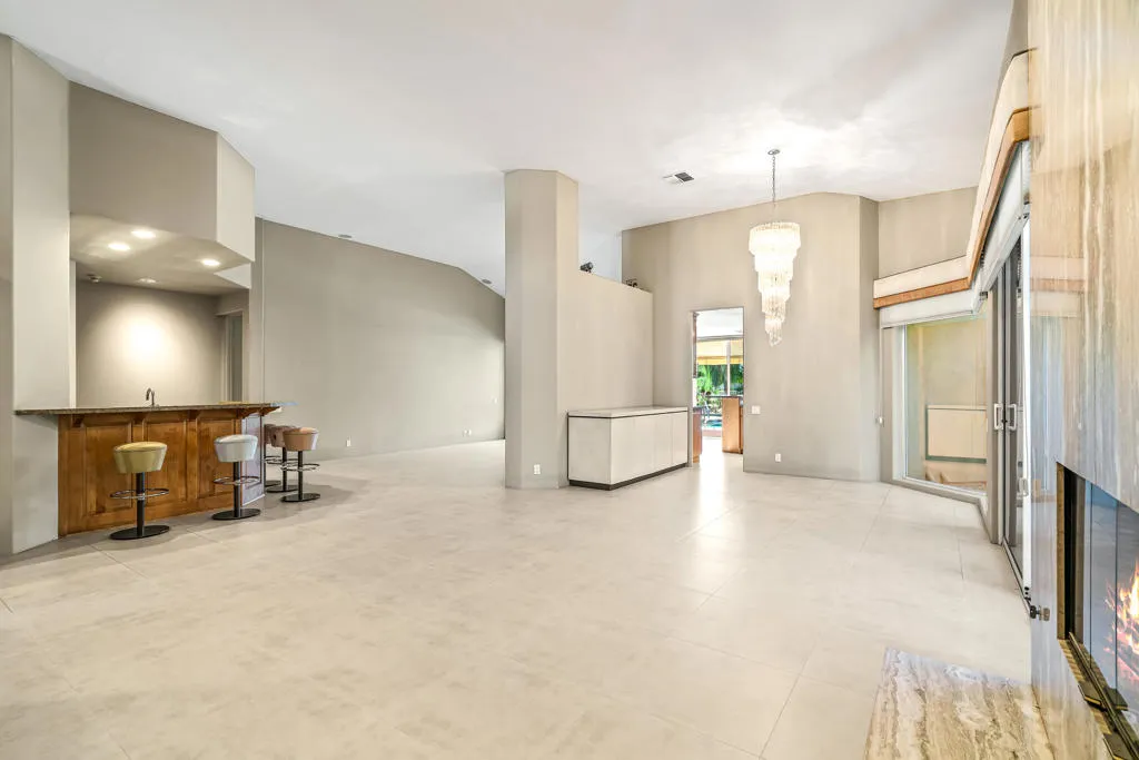 75041 Spyglass Drive, Indian Wells, California 92210 home-pic-9
