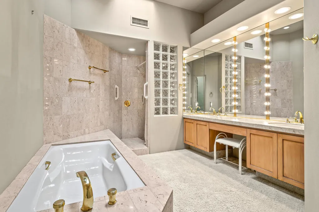 75041 Spyglass Drive, Indian Wells, California 92210 home-pic-24