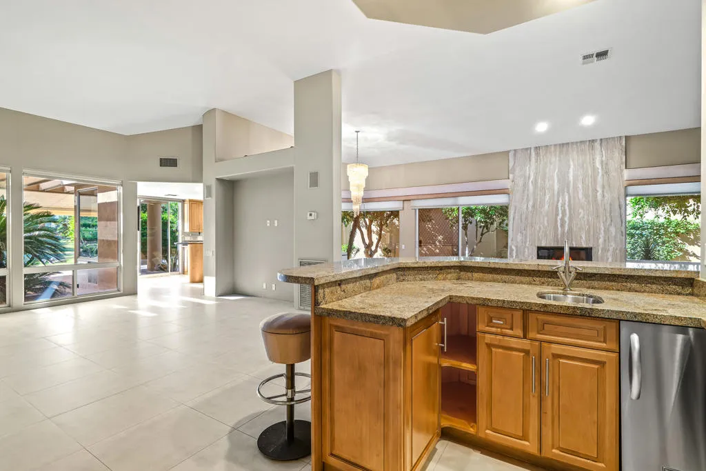 75041 Spyglass Drive, Indian Wells, California 92210 home-pic-13
