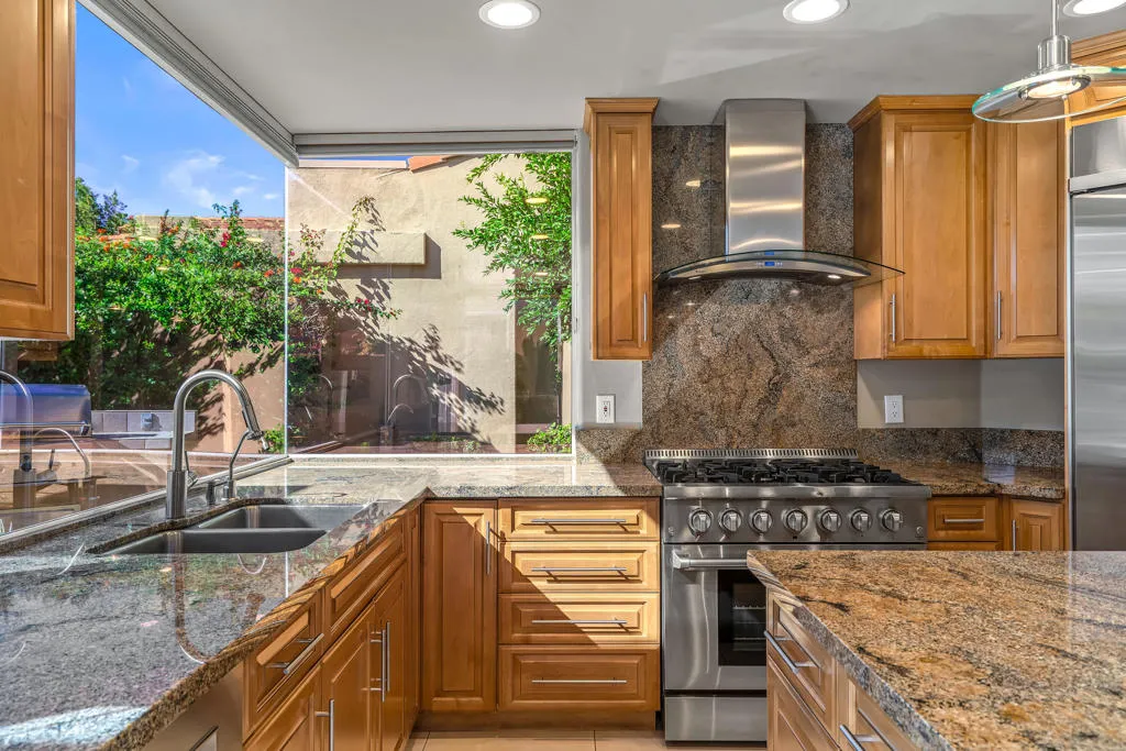 75041 Spyglass Drive, Indian Wells, California 92210 home-pic-17