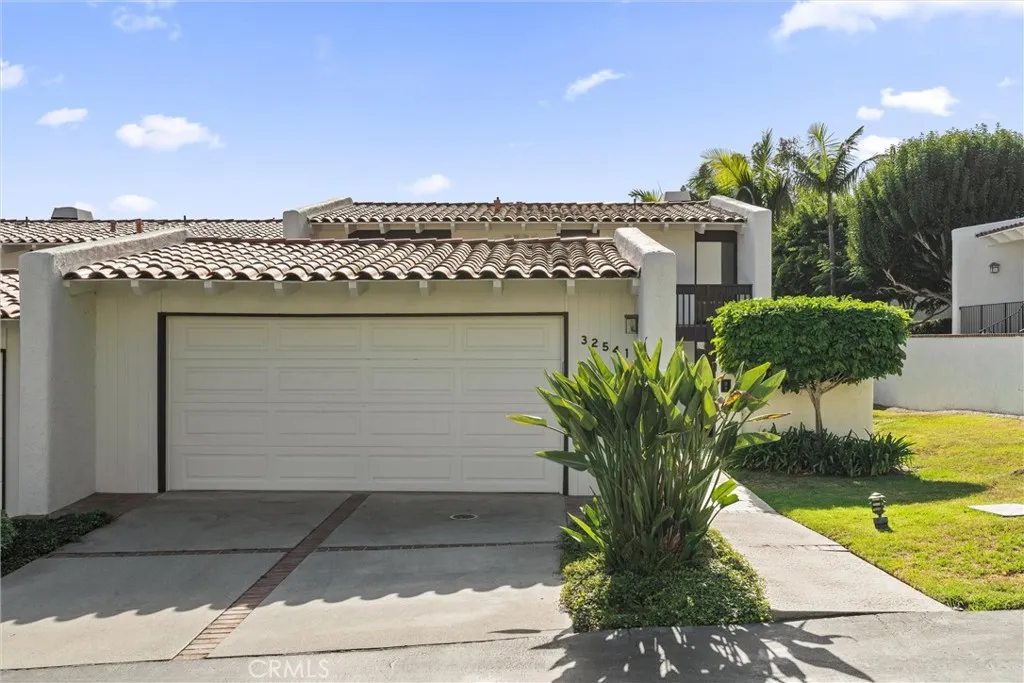 32541 Coastsite, Rancho Palos Verdes, California 90275 home-pic-0