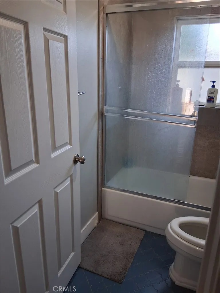 270 E Heath Lane, Long Beach, California 90805 home-pic-13