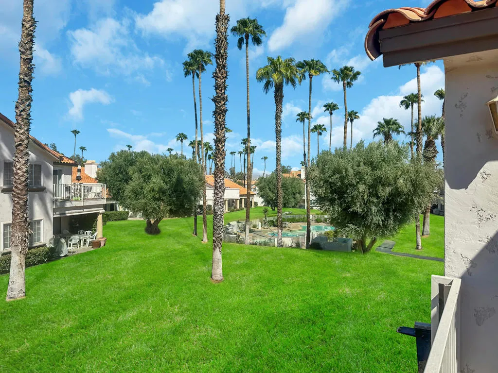 149 Desert Falls Drive E, Palm Desert, California 92211 home-pic-25