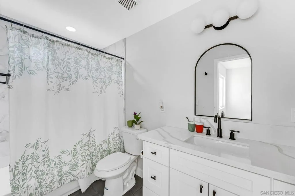 250 Editha Drive, El Cajon, California 92019 home-pic-18