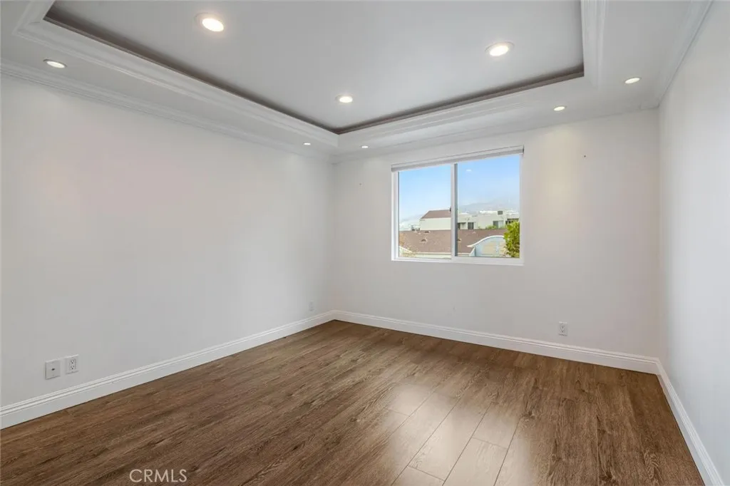 250 W Fairview Avenue 301, Glendale, California 91202 home-pic-14