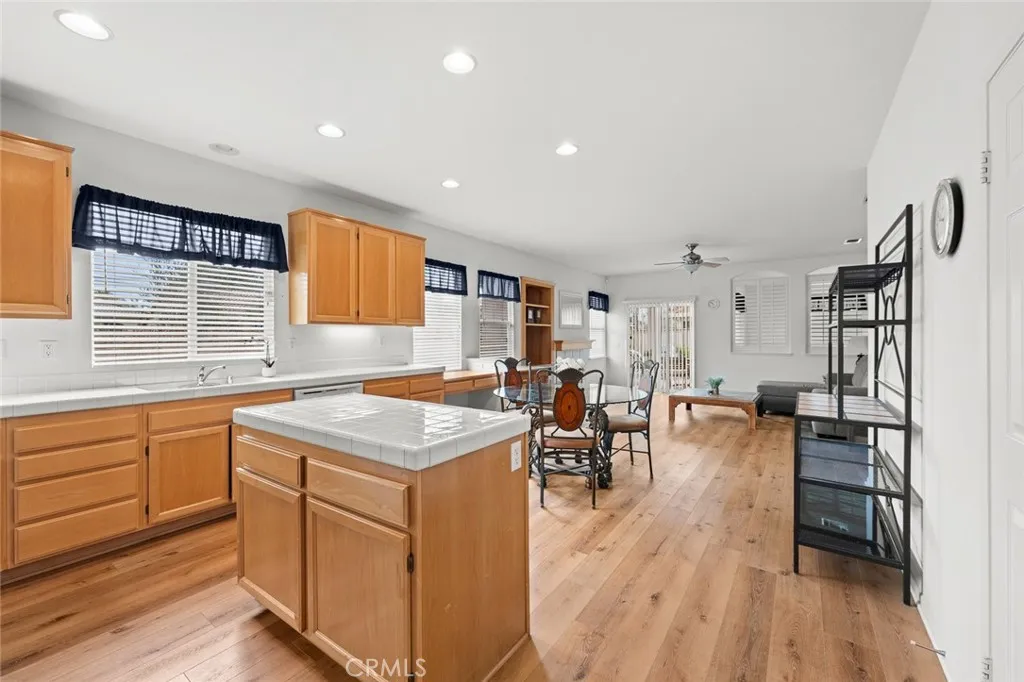 28253 Harmony Lane, Menifee, California 92584 home-pic-4