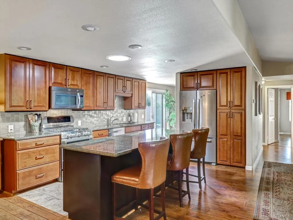 11-39500 Ciego Creek-11