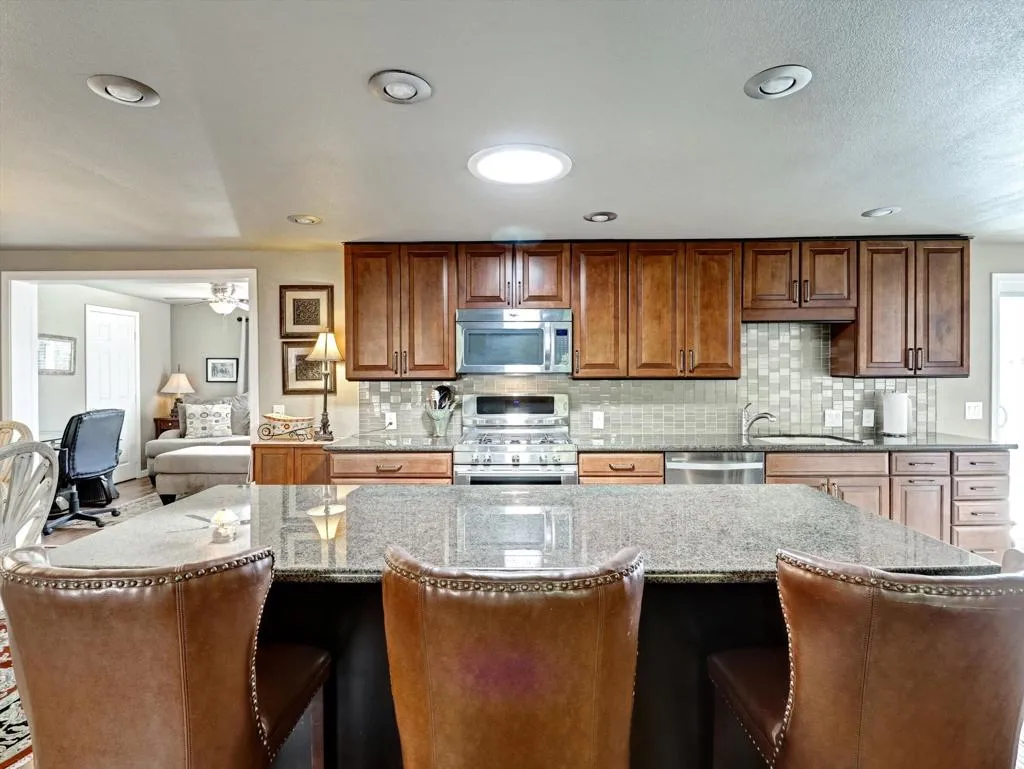 12-39500 Ciego Creek-12