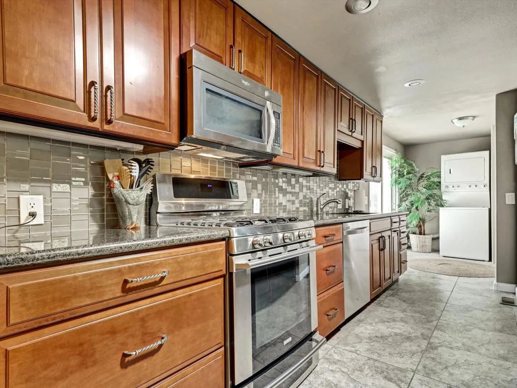 15-39500 Ciego Creek-15