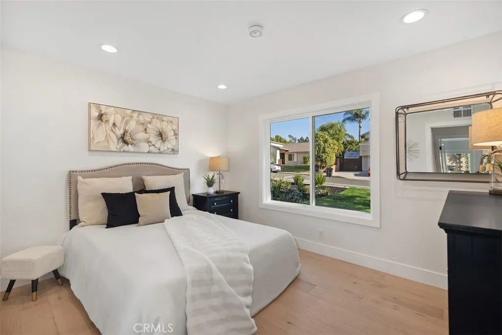 27641 Ruisenor, Mission Viejo, California 92692 home-pic-17