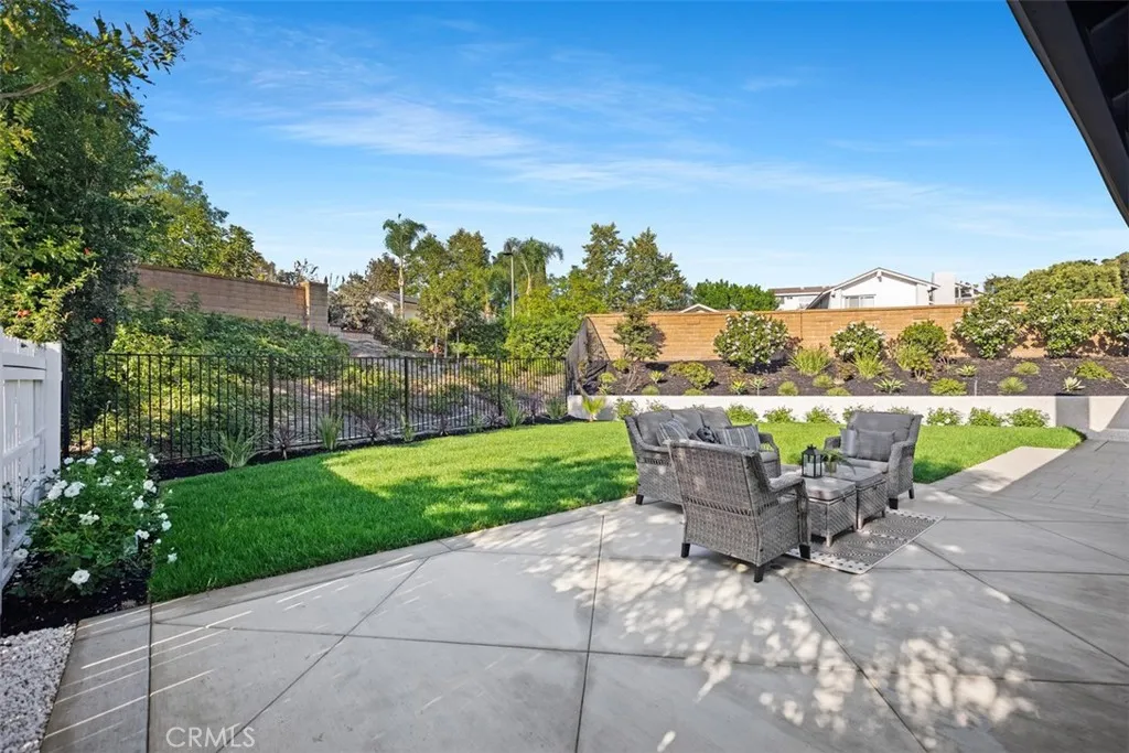 27641 Ruisenor, Mission Viejo, California 92692 home-pic-28